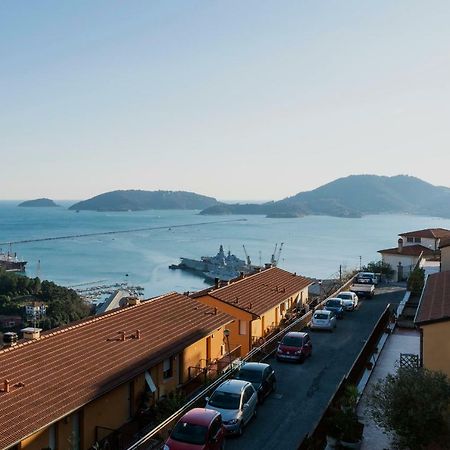 La Terrazza Sul Golfo Apartment La Spezia Bagian luar foto